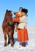 Аймгийн Алдарт уяач Ц.Өлзийсайхан: Хурдны өлгий нутагт ганцхан үрээтэй очоод, айраг хүртсэндээ үнэхээр их баярласан