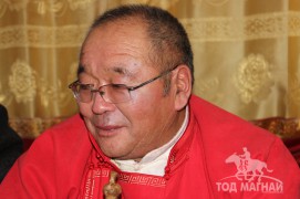 Аймгийн Алдарт уяач Ж.Мааманхүү: Зургаан насны морь айрагдаж түрүүлгэн, жийпээр шагнуулж байлаа
