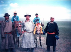 Алдарт уяач, аварга анчин Ламзавын Дэмбэрэл