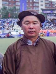  Мөнх-Эрдэнэ